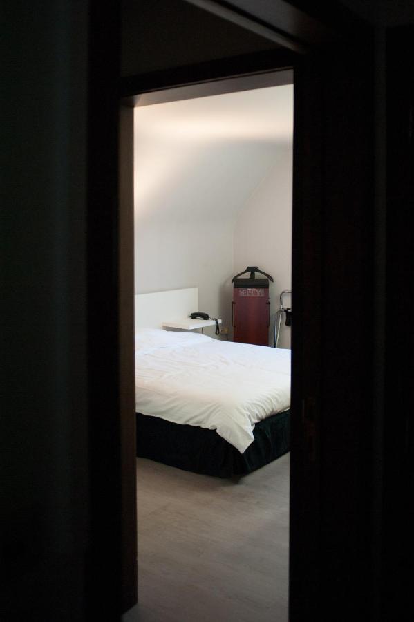 Jfk Hotel Zelzate - Gent Esterno foto