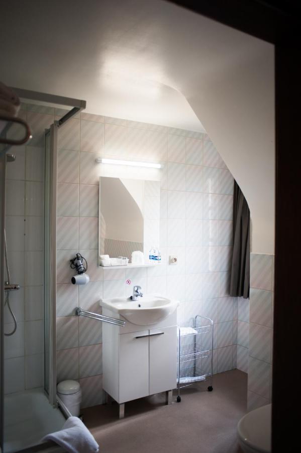 Jfk Hotel Zelzate - Gent Esterno foto