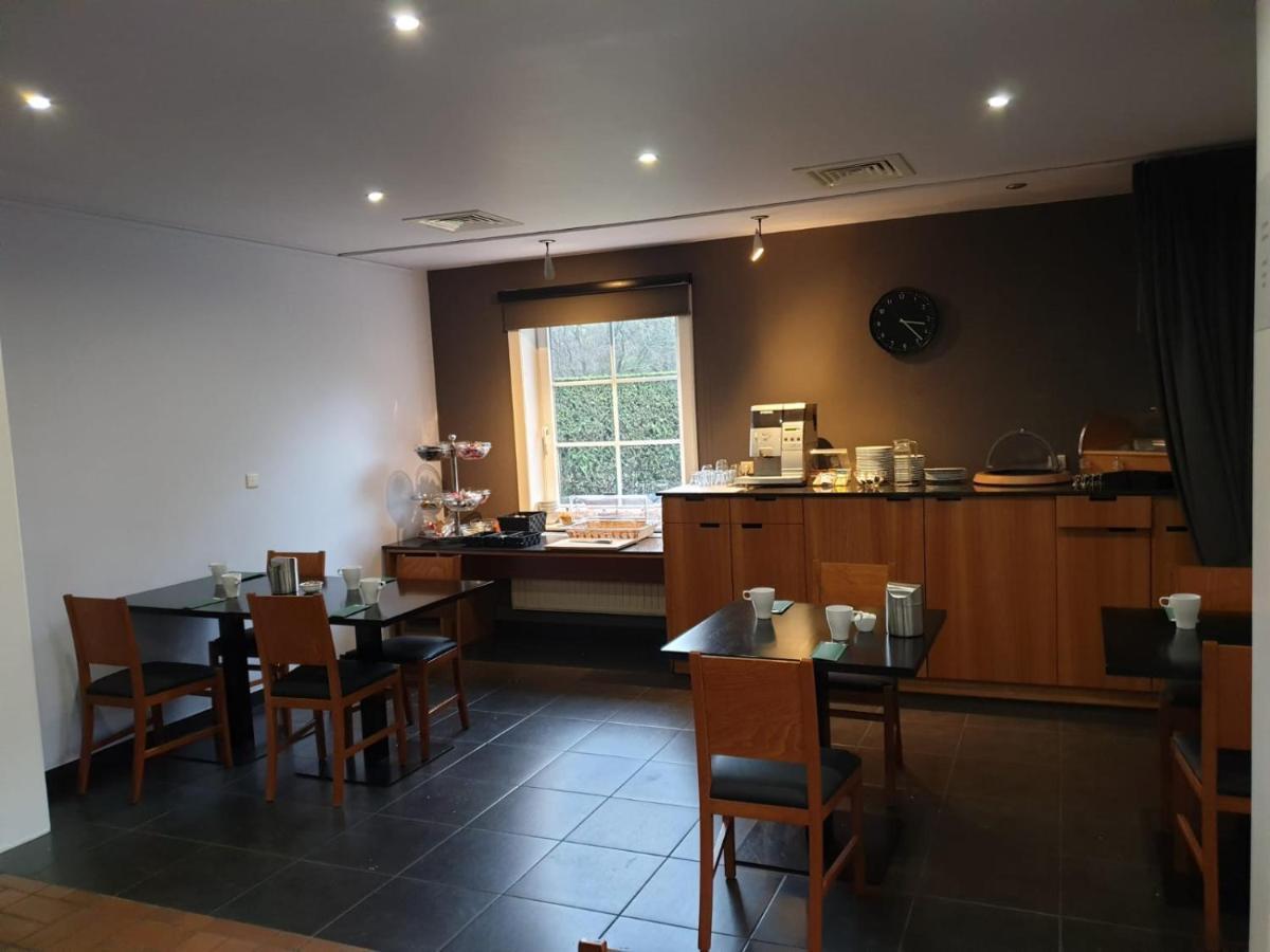 Jfk Hotel Zelzate - Gent Esterno foto